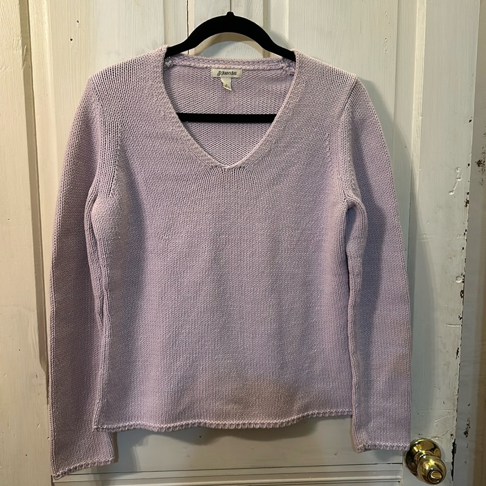 St. John’s Bay V-Neck Sweater, size M